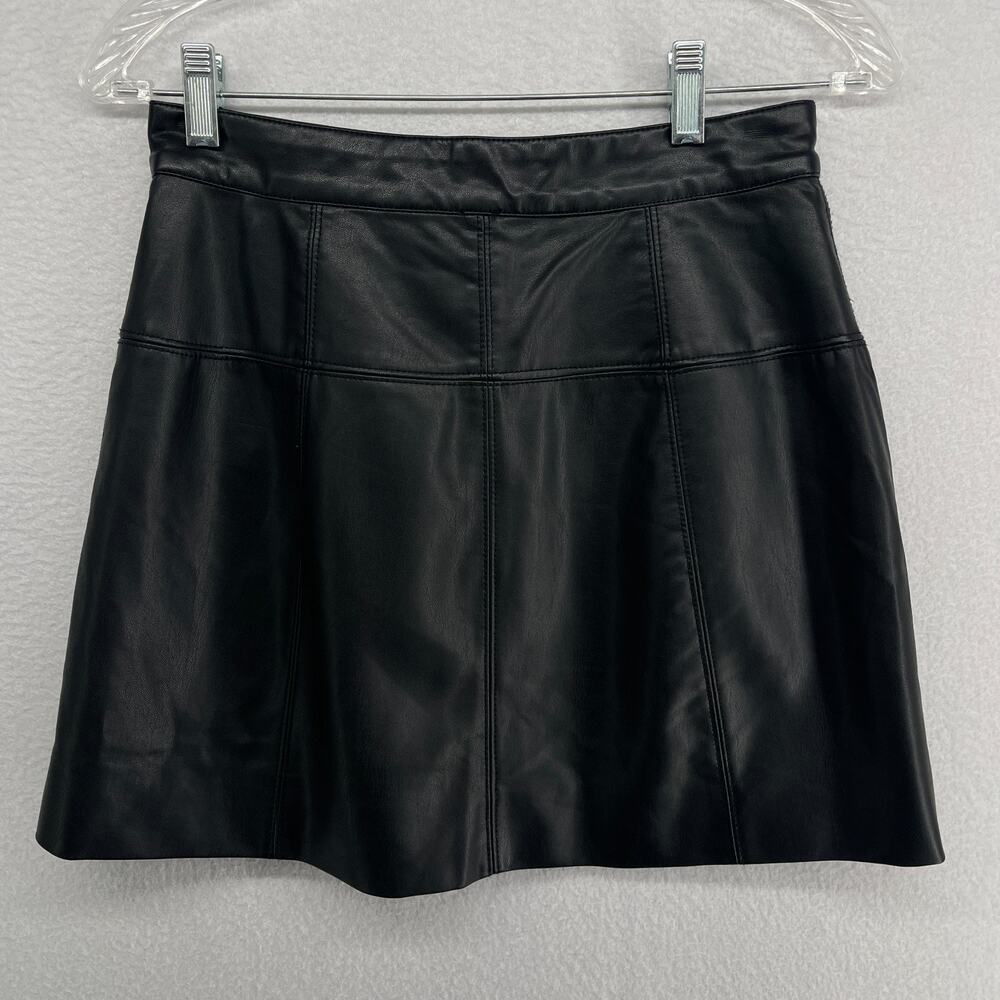 FREE PEOPLE Skirt 2 Maisie Vegan Mini Faux Leather Snap Front Closure Black - Picture 4 of 12